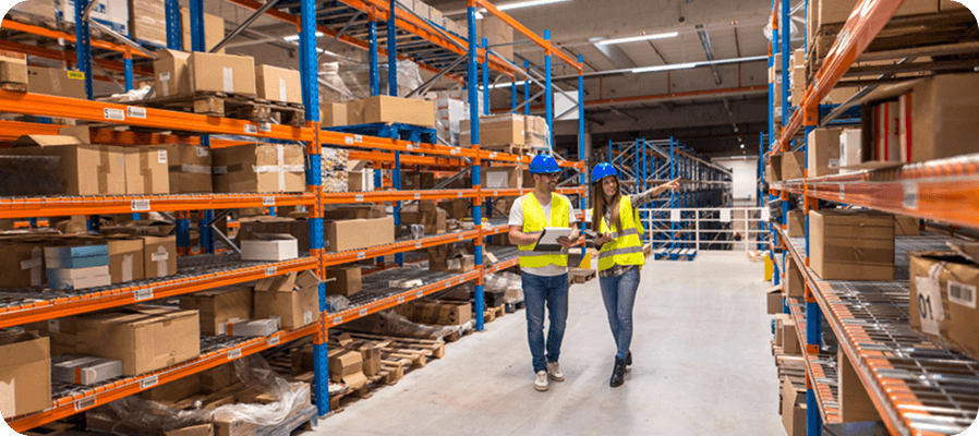 Frischbox Warehouse Operators Working in Aisle
